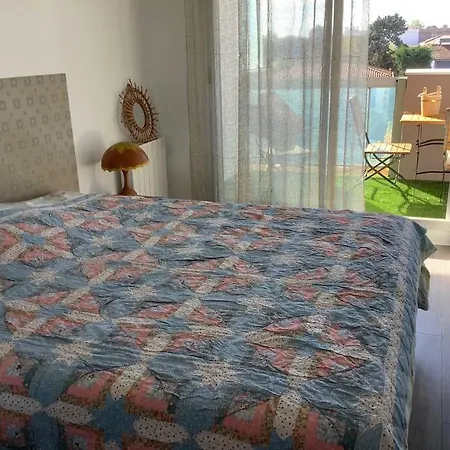 Port D Apartment *